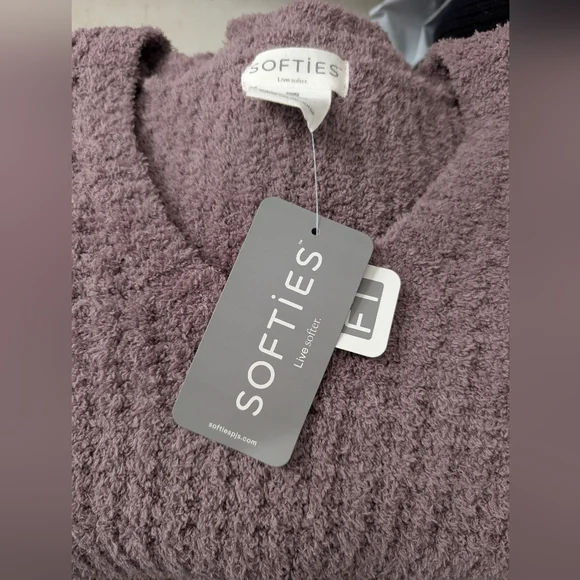 Softies Waffle Marshmallow V-Neck Luxe Lounge Set - Picture 4 of 5